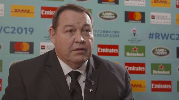 Steve Hansen y el grupo de los All Blacks