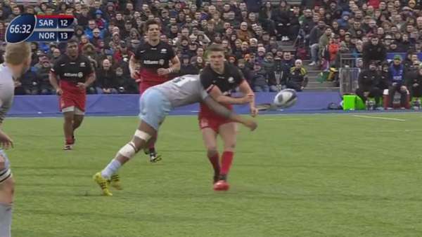 El tremendo tackle de Lawes a Farrell