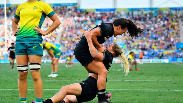 Kelly Brazier le dio el título a las Black Ferns