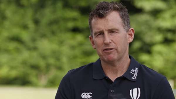 Un día de partido con Nigel Owens