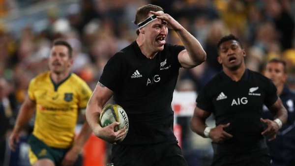 El tremendo try de Brodie Retallick