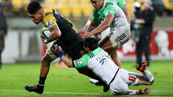 Hurricanes 27-20 Highlanders