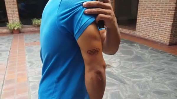 Los Pumitas se tatuaron los anillos olímpicos