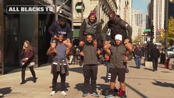 Los All Blacks de paseo en Chicago