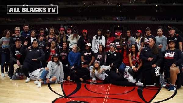 Los All Blacks y las Black Ferns en el estadio de Chicago Bulls