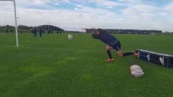 Aaron Smith y su entrenamiento de pases