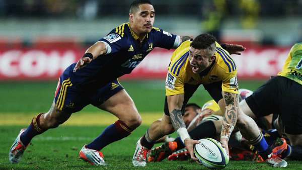 TJ Perenara y Aaron Smith, un encuentro especial