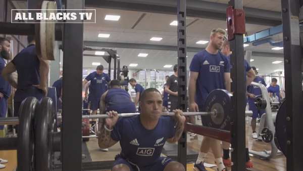 Los All Blacks en el gimnasio