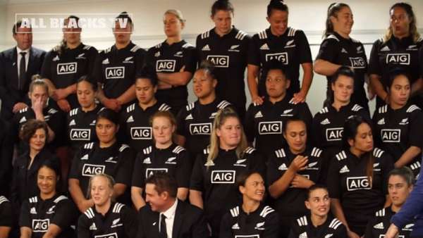 La intimidad de las Black Ferns en la foto grupal