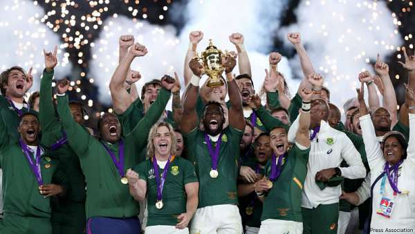 Sudáfrica levanta la Webb Ellis Cup