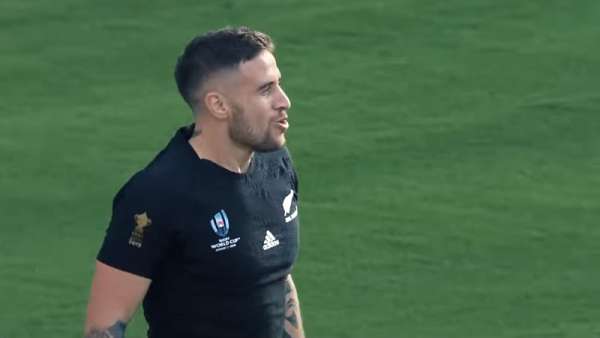 TJ Perenara premiado con el “Try Of The Year”