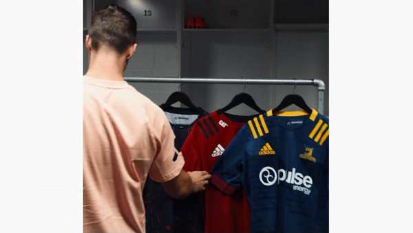 Las camisetas neozelandesas del Super Rugby 2020