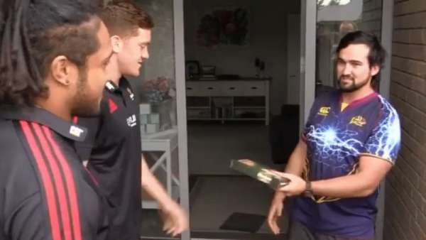 Crusaders sorprendió a sus socios!