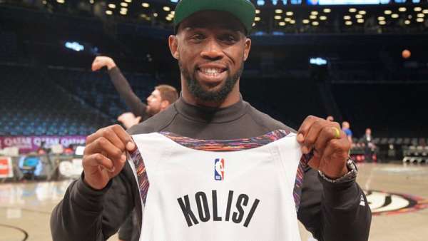 La sorpresa de Brooklyn Nets a Siya Kolisi