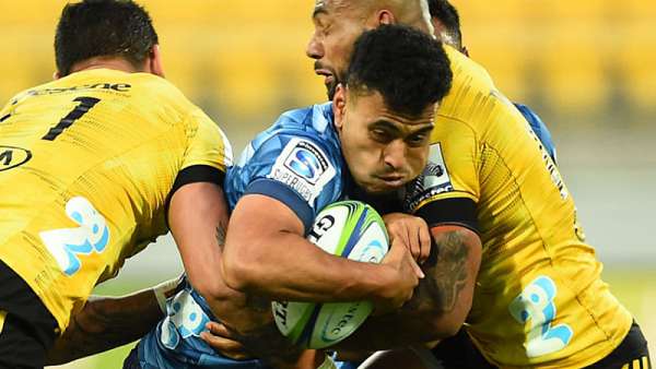 Hurricanes 15-24 Blues 