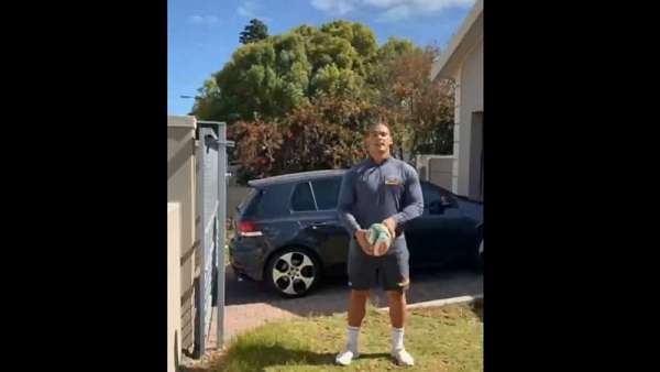 Juarno Augustus y su entrenamiento en casa