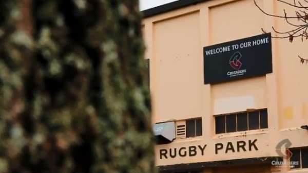 Crusaders retomó los entrenamientos