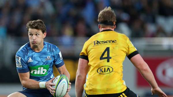 El partido de Beauden Barrett ante los Hurricanes