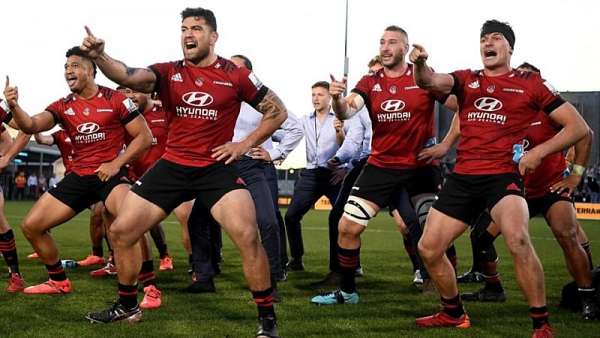 Crusaders festejó con el Haka!