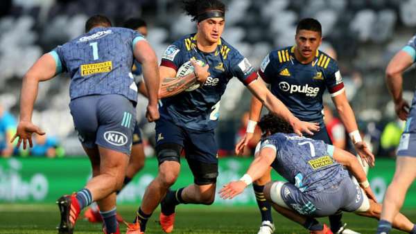 Highlanders 38-21 Hurricanes