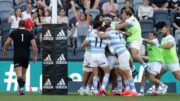 All Blacks 15-25 Los Pumas