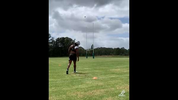 Duelo de patadas en Wallabies