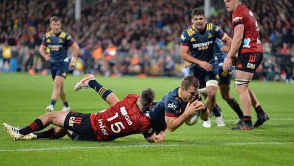 Crusaders 12-33 Highlanders