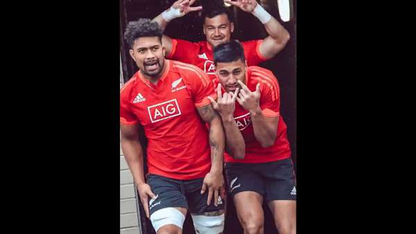 Los All Blacks y su salida a…. ¿entrenar?