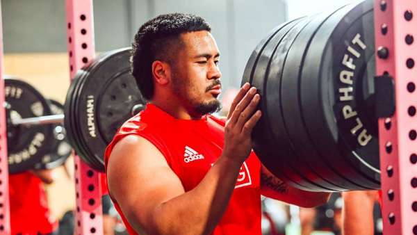 Los All Blacks comenzaron la semana en el gimnasio