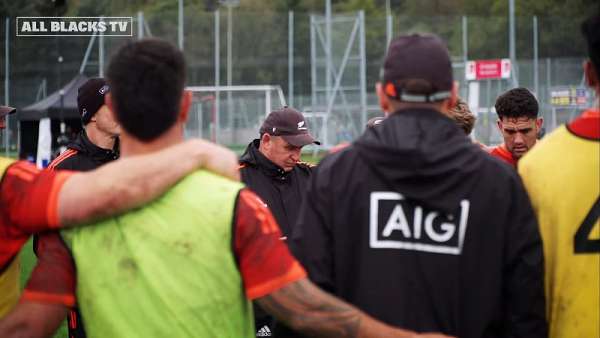 Ian Foster dio los XV de All Blacks ante Gales