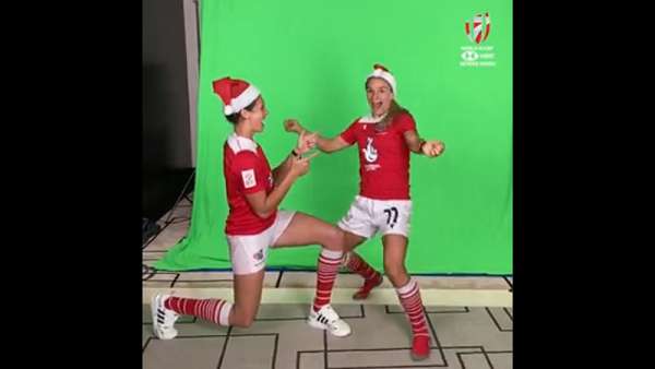 El back de las fotos navideñas de las chicas del seven