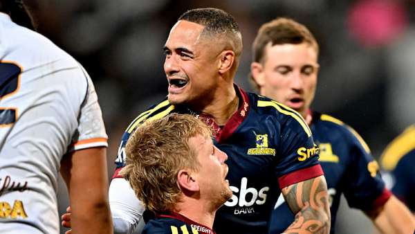 Highlanders 37-17 Moana Pasifika