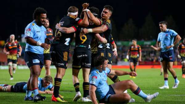 Chiefs 39-15 Waratahs