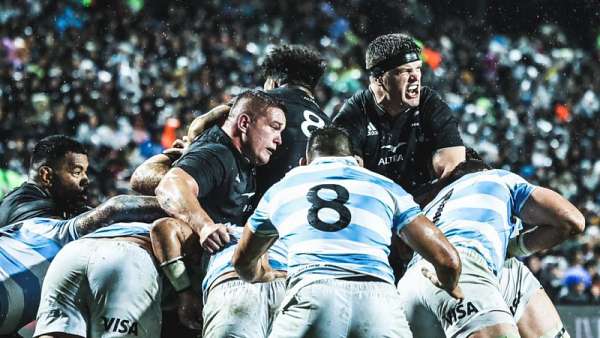 All Blacks 53-3 Los Pumas