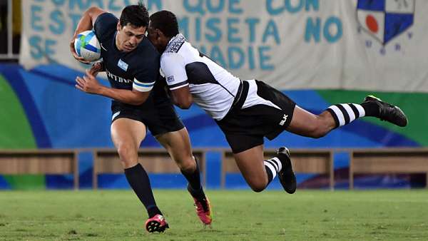 Argentina 14-21 Fiji