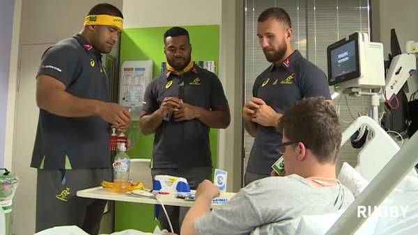 Los Wallabies visitaron un Hospital de Niños